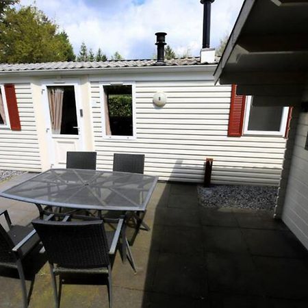 Charmante Woning Op Rustig Park Met Fietsen Epe Bagian luar foto