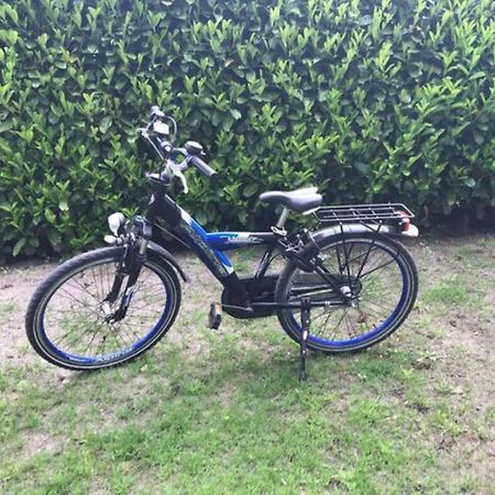 Charmante Woning Op Rustig Park Met Fietsen Epe Bagian luar foto