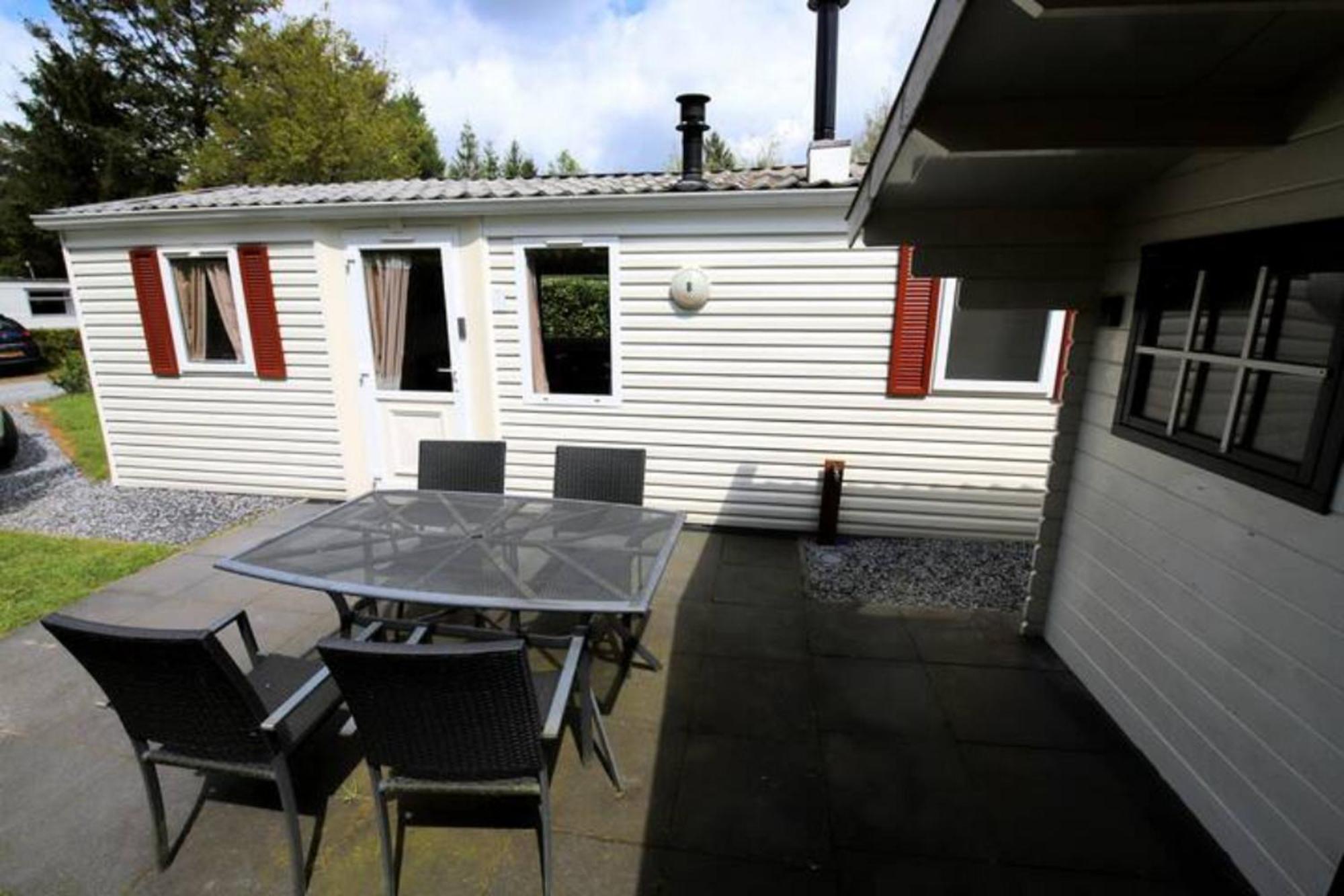 Charmante Woning Op Rustig Park Met Fietsen Epe Bagian luar foto